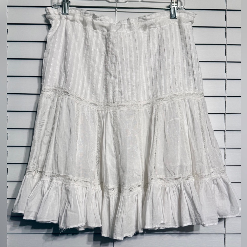 Lucky & CoCo 95% cotton Lace trimmed white skirt size medium - Picture 8 of 8